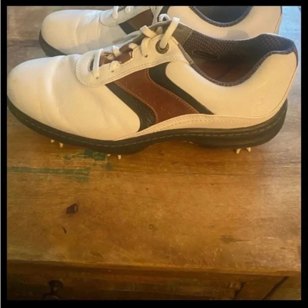 FJ Contour Golf Shoes - size‎ 9.5
